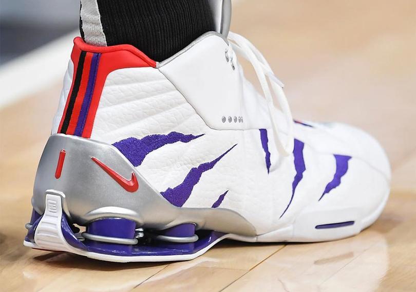 vince-carter-nike-shox-bb4-raptors-pe-white