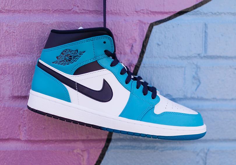 air-jordan-1-mid-hornets-6