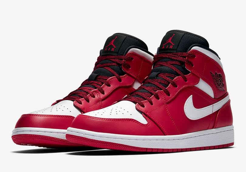 air-jordan-1-mid-chicago-554724-605-1