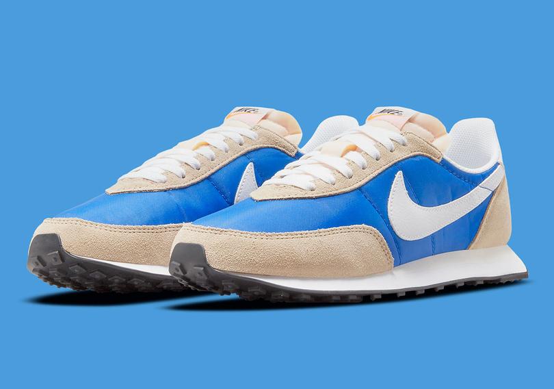 nike-waffle-trainer-2-hyper-royal-white-rattan-sail-DH1349-400-4