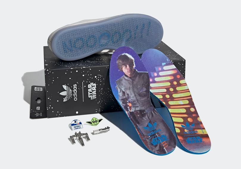 luke-skywalker-adidas-stan-smith-FX9306