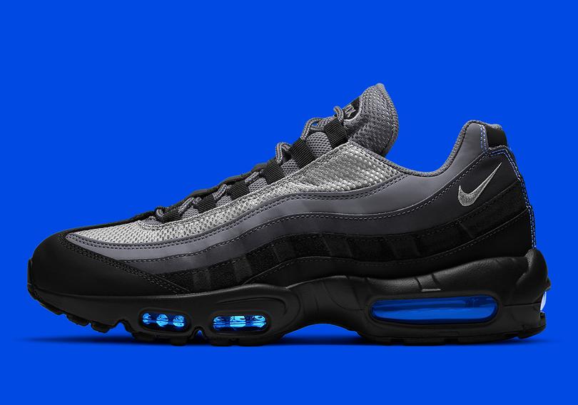 nike-air-max-95-DA1504-001-black-blue-1