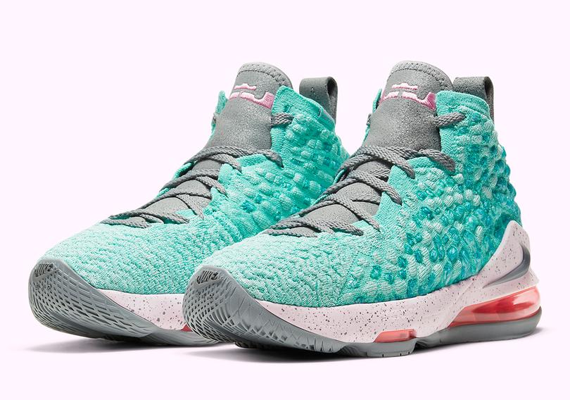 nike-lebron-17-teal-pink-BQ5594-444-6-1